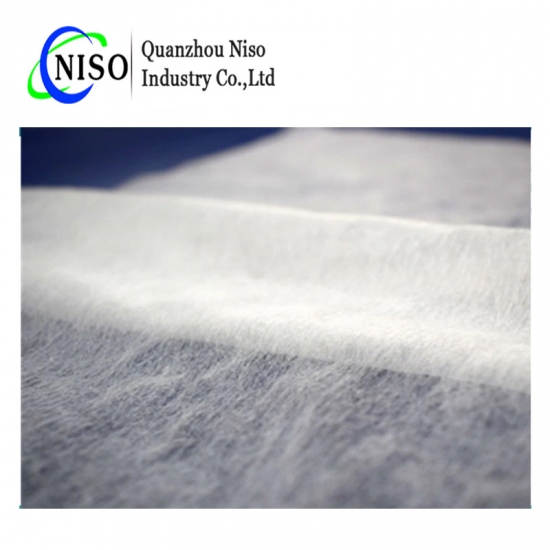 Ar quente através de tecido não tecido para fabricação de fraldas e absorventes higiênicos
 